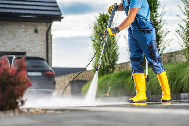 Why Choose Our Pressure Washing Services in Michigan